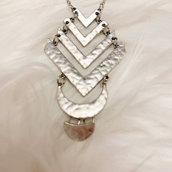 Boho Beveled Arrowhead Style Silver Plate Necklace Size 32” - Picture 1 of 4